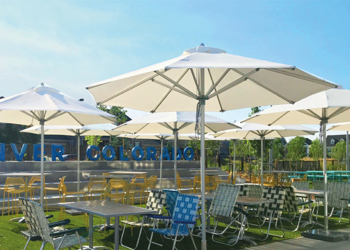 Commercial Parasols for terraces 